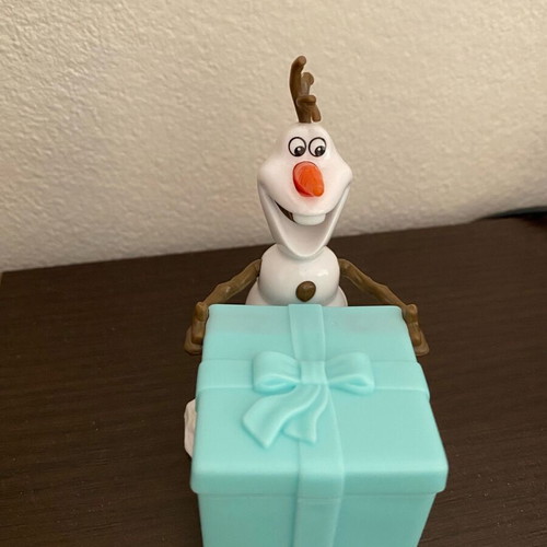 Frozen Kinder figures new