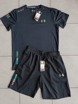Σετ Under Armour με ανακλαστική μπλούζα και σορτς, μαύρο, μέγεθος L