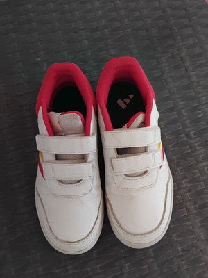 Adidas Tensaur Sport 2.0 kids shoes, white with red details, size 35