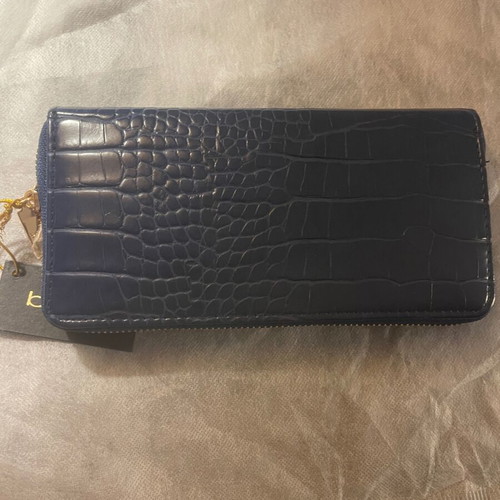 Bebe Wallet new in dark blue color