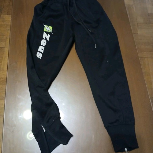 Zeus A.O. Foinix Kallitheas sports clothing set used for 9-year-old boy