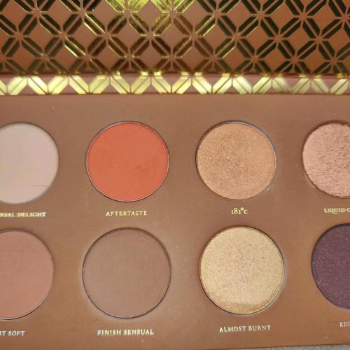 Zoeva Caramel Melange Palette like new