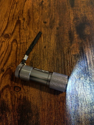 Multitool set with flashlight in gift box new