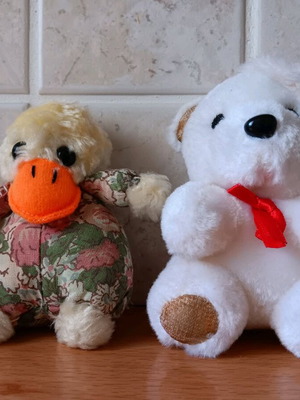 Stuffed dolls like new, small