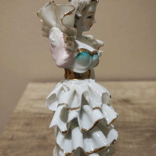 Figurine old used with six breaks