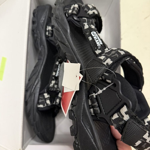 Nordblanc hiking sandals new, size 45, black and grey
