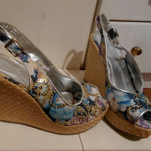Migato platform sandals size 38 like new, blue floral fabric with shine