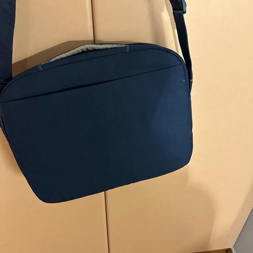 Laptop bag like new, blue with multiple compartments