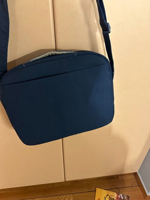Laptop bag like new, blue with multiple compartments