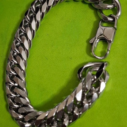 Steel bracelet chain new, 14 millimeters, 21 cm length