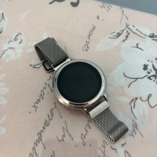 Liu Jo smartwatch with charger
