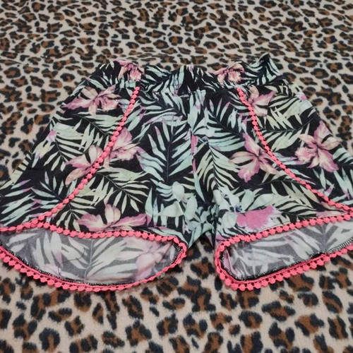 Miss Ebita shorts like new, colorful, age 10