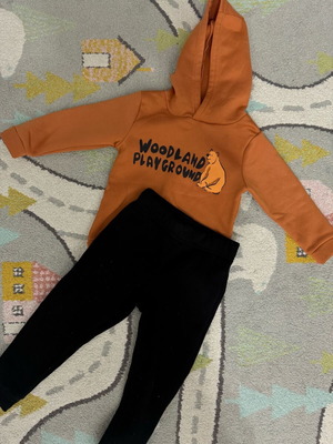 Children's set like new, size 3 years