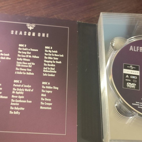 Alfred Hitchcock Presents Season One DVD μεταχειρισμένο, σετ 6 δίσκων