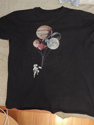 T-shirt unisex planets balloons used, size L, black