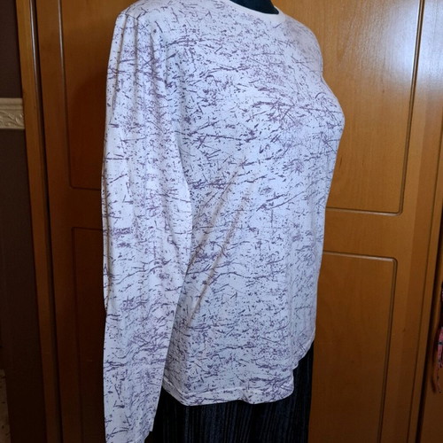 Blouse like new, white and purple, size S-M
