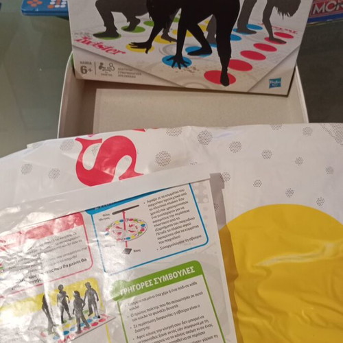 Twister board game like new