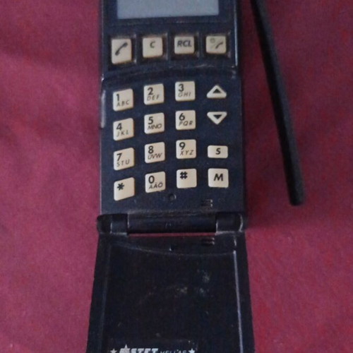 Ericsson GF197 Vintage Mobile Phone used, SIP Edition 1993