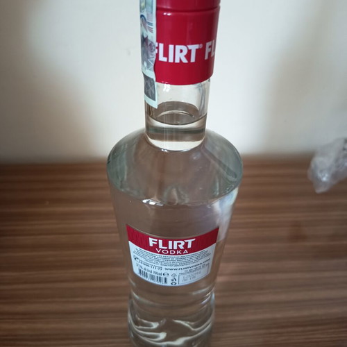Flirt Vodka 0.7L new