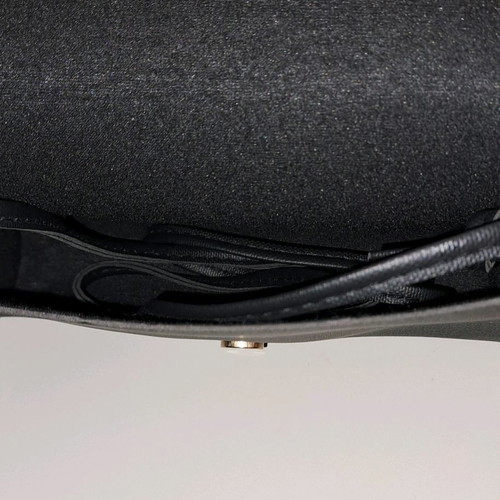 Famous Shoes crossbody bag like new