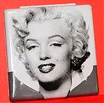  Marilyn Monroe Μεταλλική ταμπακιέρα Σε καλή κατάσταση Τιμή 5 ευρώ