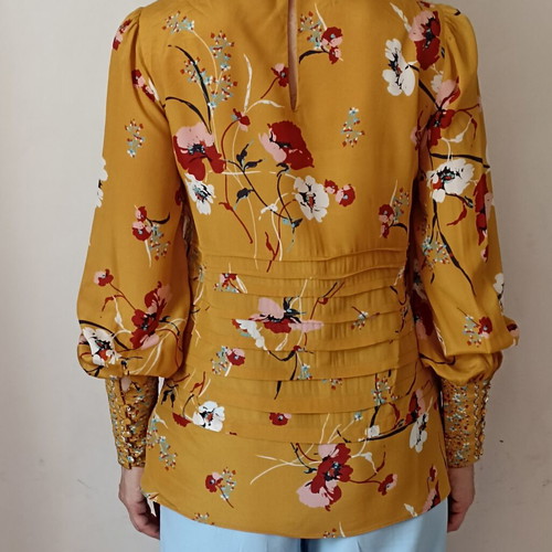 Massimo Dutti silk blouse like new, size S, yellow