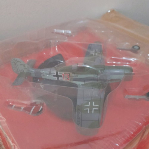 Metallic World War II fighter plane Deagostini new