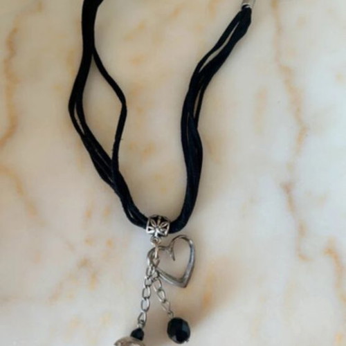 Necklace set like new, black and silver