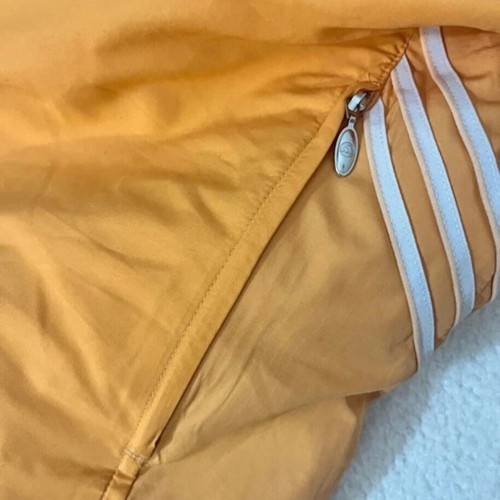 Adidas Vintage Orange Windbreaker Jacket M like new, mesh lining