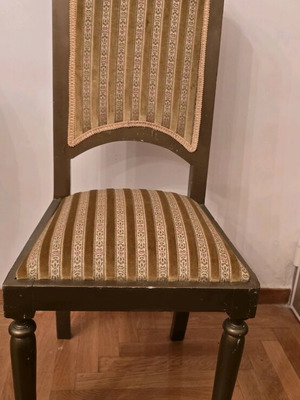 Wooden classic style chair used, set of 4 pieces