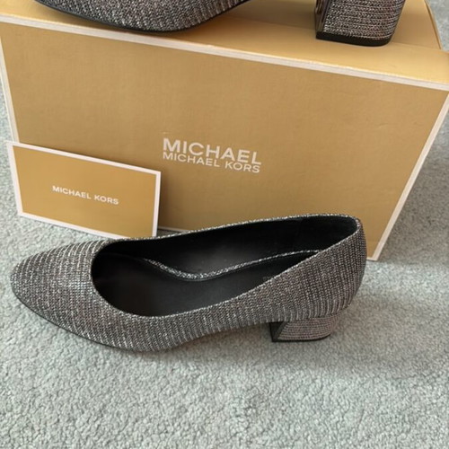 Michael Kors pumps silver like new, size 36.5