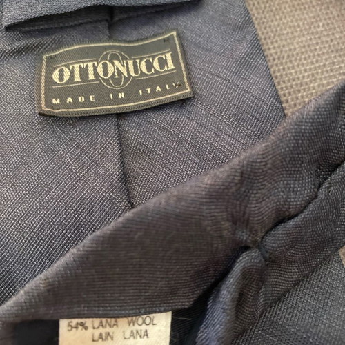Tie in excellent condition