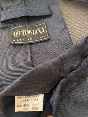 Tie in excellent condition