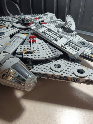 Lego Star Wars Millennium Falcon