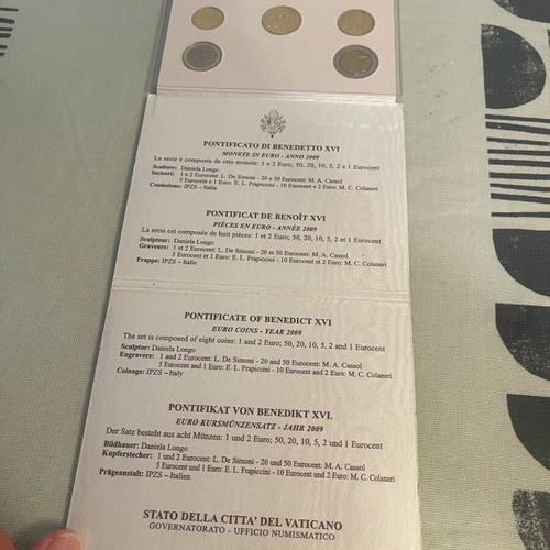 Vatican 8 Euro Coins Set 2009 Benedict XVI in Official Presentation Folder new