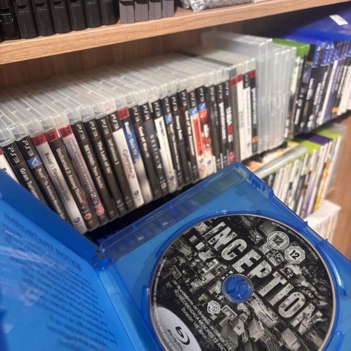 Inception Blu-ray like new, 2010 action fantasy thriller