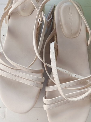 Bershka women's summer platform sandals new size 41 beige