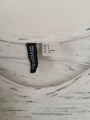 H&M Divided λευκή μπλούζα μακρυμάνικη μέγεθος S σαν καινούργιο