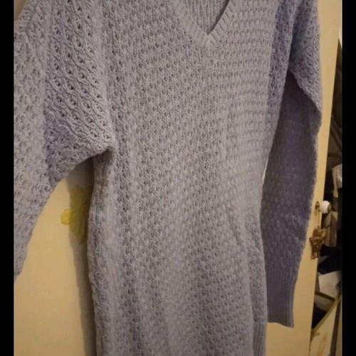 American Eagle knitted sweater like new, size S, sky blue