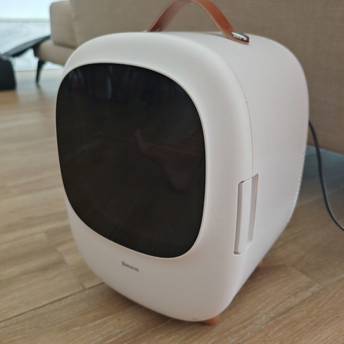 Baseus Mini Fridge used with minor scratches