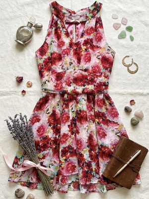 Floral Dress Only Love Collection Size M New, Red Multicolor