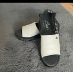 Leather platform sandals like new, size 39
