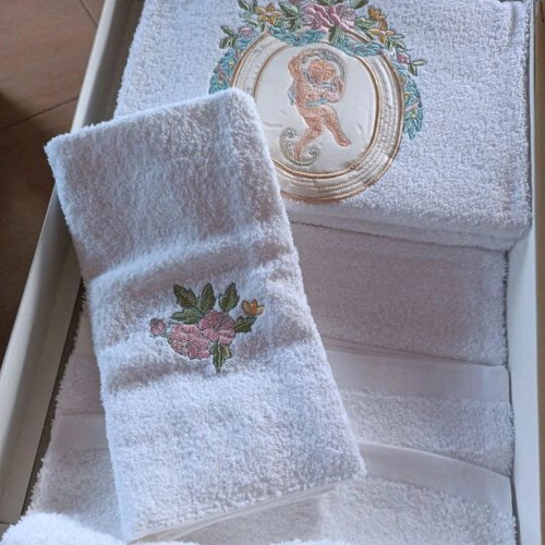 Towel set for body, face and hands new