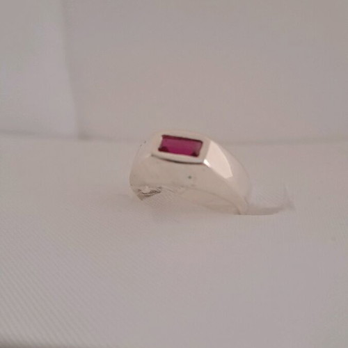 Silver 925 chevalier ring with red garnet, new, size 57