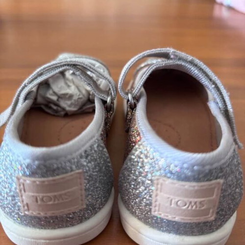 Tom’s ballerinas size 22 bronze with silver like new for girl