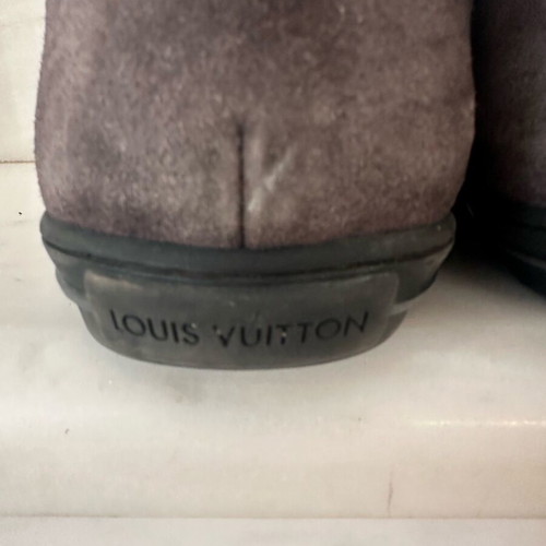 Louis Vuitton men's authentic sneakers used, size 40, black