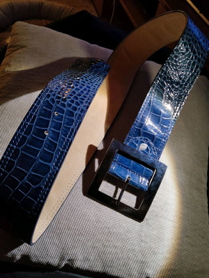 Women's belt like new, size 90 cm, blue