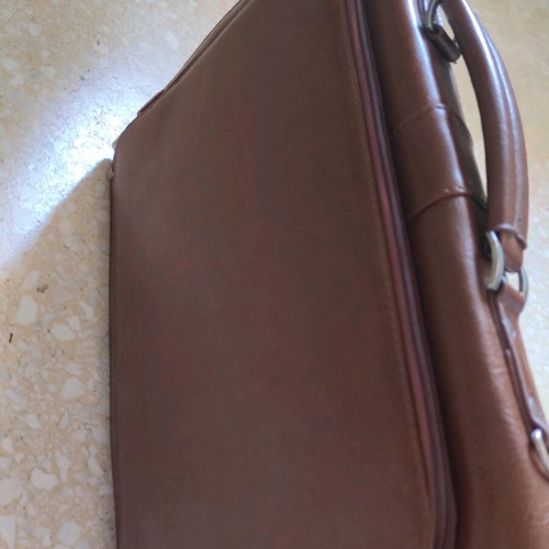 Leather briefcase new, brown tan