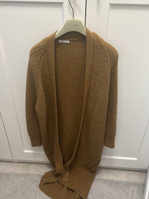 Oxford Company long women's thick cardigan small, like new, beige
