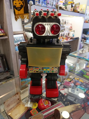 Saturn the Giant Robot Kamco used vintage toy